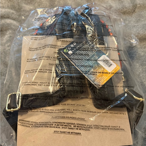 Loungefly Lord of the Rings Sauron grotto treasures exclusive - Picture 2 of 3